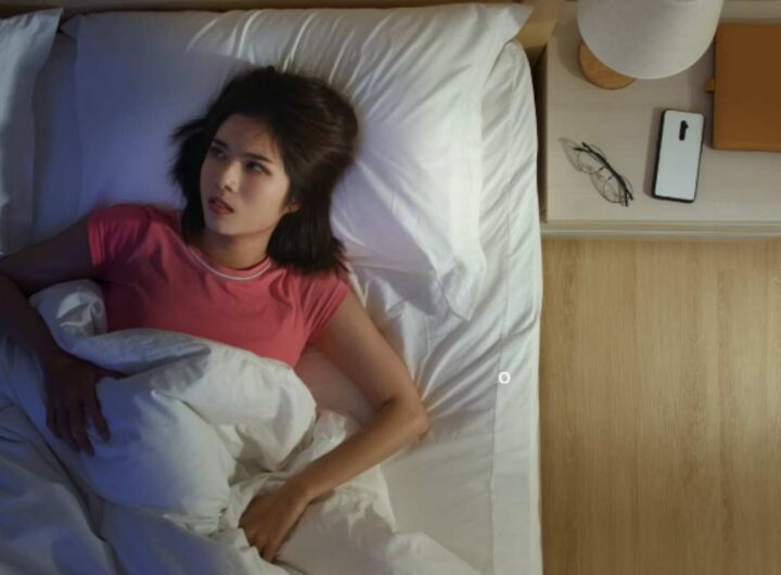 Durante i mesi estivi, l’abitudine di andare a dormire tardi si sta diffondendo sempre di più, con conseguenze potenzialmente gravi