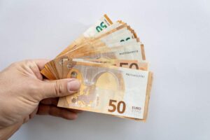 Soldi euro contanti