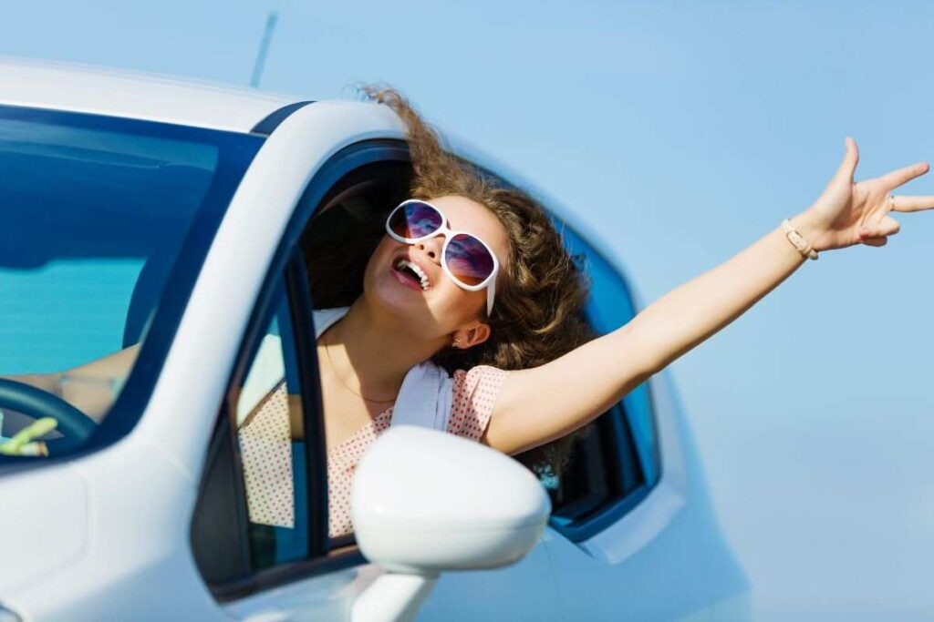 Come rinfrescare l'auto senza usare il climatizzatore?