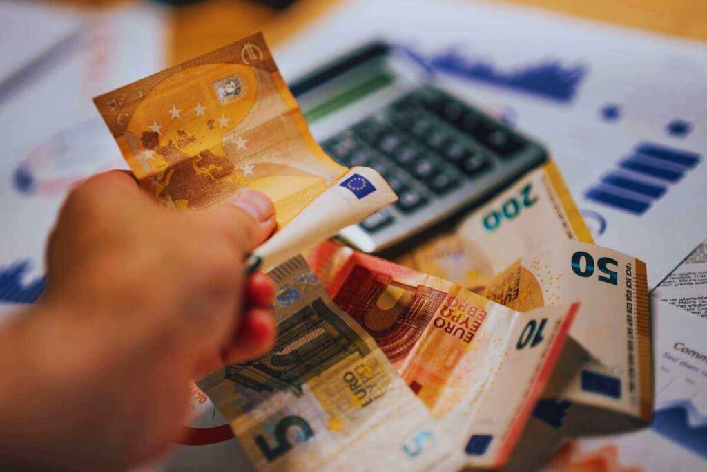 Fino a 2000 euro a fondo perduto, sostegno concreto alle famiglie italiane