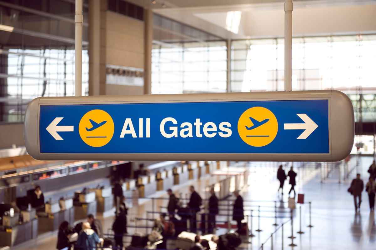 nuova regola aeroporto, svelate le novità ora non devi mostrare più il documento