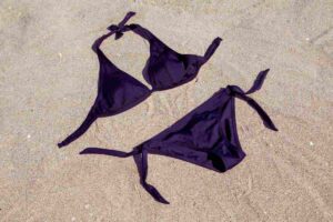 Costume pieno di sabbia? Prova subito l’ingrediente naturale